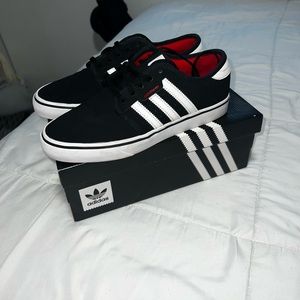 Adidas seeley j